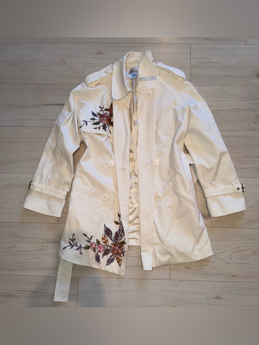 David Emanuel Vintage Women’s Cream Embroidered Floral Trench Coat